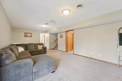 665 Flora Square, Prescott, WI 54021 - Photo 27