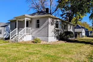 1002 N 6th St, Montevideo, MN 56265 - Photo 3