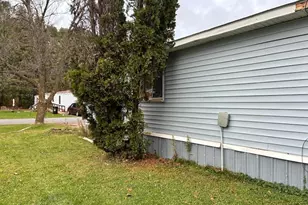 910 1st St, Glenwood City, WI 54013 - Photo 3