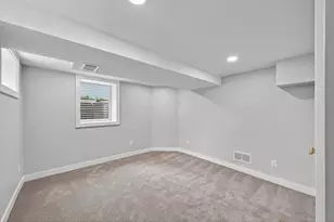 409 Winslow Ave, Saint Paul, MN 55107 - Photo 29