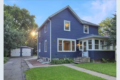 409 Winslow Avenue, Saint Paul, MN 55107 - Photo 1