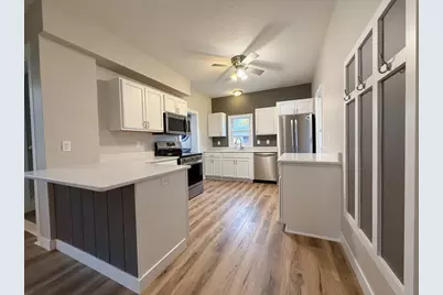 315 3rd Street SW, Stewartville, MN 55976 - Photo 3