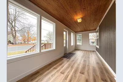 315 3rd Street SW, Stewartville, MN 55976 - Photo 9