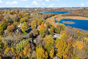 8747 Bentwood Dr, Eden Prairie, MN 55344 - Photo 49