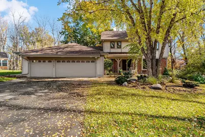 8747 Bentwood Drive, Eden Prairie, MN 55344 - Photo 35