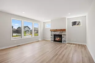 17924 Headwaters Dr, Lakeville, MN 55044 - Photo 11