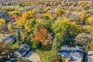 4024 Wood End Dr, Edina, MN 55424 - Photo 5