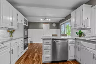 1533 Clare Ln, Wayzata, MN 55391 - Photo 11