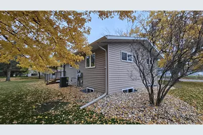 1006 6th Avenue N, Wheaton, MN 56296 - Photo 3