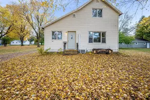 602 Kenzie St, Sherburn, MN 56171 - Photo 1