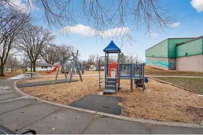 1711 4th Street E, Saint Paul, MN 55106 - Photo 25