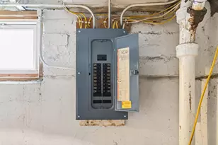 1711 4th St E, Saint Paul, MN 55106 - Photo 21