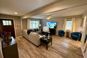 804 9th St S, Olivia, MN 56277 - Photo 5