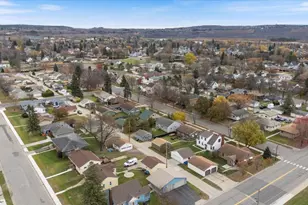 813 6th St S, Virginia, MN 55792 - Photo 5