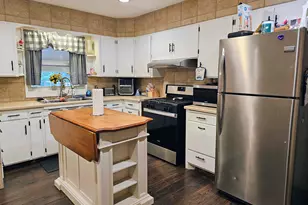 409 N Prairie St, Sherburn, MN 56171 - Photo 7