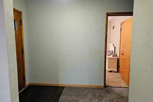 409 N Prairie St, Sherburn, MN 56171 - Photo 15