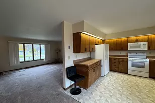 204 F St, Marshall, MN 56258 - Photo 7