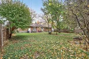 6413 Noble Ave N, Brooklyn Center, MN 55429 - Photo 53