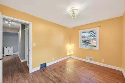 6413 Noble Avenue N, Brooklyn Center, MN 55429 - Photo 31