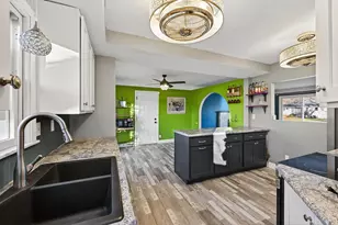 6413 Noble Ave N, Brooklyn Center, MN 55429 - Photo 17