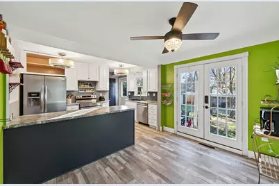 6413 Noble Avenue N, Brooklyn Center, MN 55429 - Photo 13