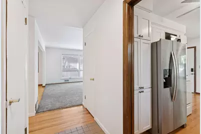 1410 Hillsboro Avenue S, Saint Louis Park, MN 55426 - Photo 5