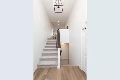 6611 Belding Drive S, Fargo, ND 58104 - Photo 3