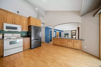 712 Churchill Drive SE, Owatonna, MN 55060 - Photo 9