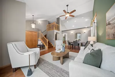 712 Churchill Drive SE, Owatonna, MN 55060 - Photo 3