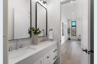 504 N Maple Street, Chaska, MN 55318 - Photo 27