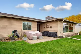 8323 Hamel Way, Morristown, MN 55052 - Photo 9