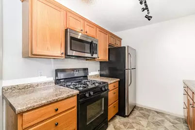 1601 N Innsbruck Drive NE #123, Fridley, MN 55432 - Photo 5