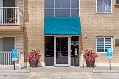 3155 Old Highway 8 #306, Roseville, MN 55418 - Photo 21