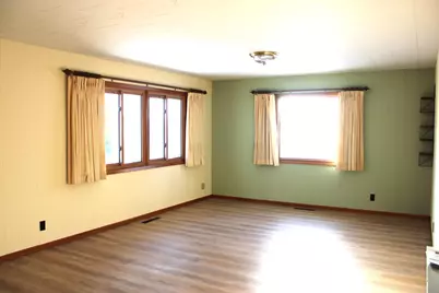 1802 10th Place NE, Austin, MN 55912 - Photo 19