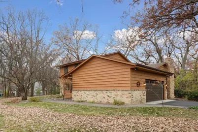 285 Wedgewood Lane N, Plymouth, MN 55441 - Photo 9