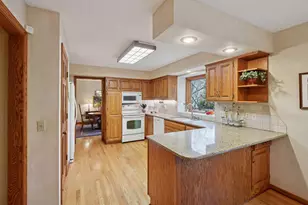 285 Wedgewood Ln N, Plymouth, MN 55441 - Photo 19