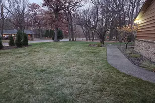 285 Wedgewood Ln N, Plymouth, MN 55441 - Photo 59