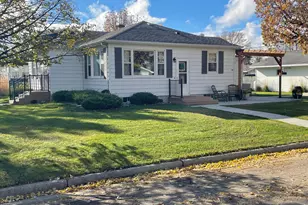 629 10th St N, Breckenridge, MN 56520 - Photo 1