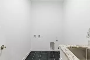 2563 Clubhouse Dr, Lake City, MN 55041 - Photo 13