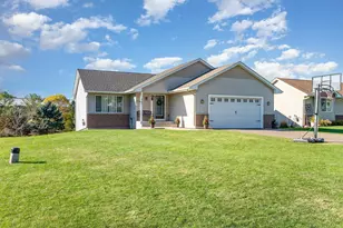 757 Pleasant Ave, Saint Paul Park, MN 55071 - Photo 1