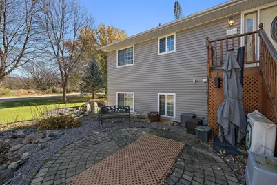 1055 Johnson Place SE, Owatonna, MN 55060 - Photo 3