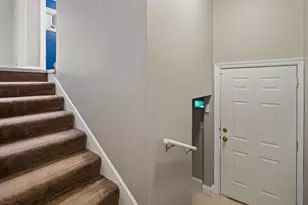 517 River Street St, Minneapolis, MN 55401 - Photo 37