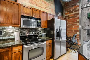 521 S 7th St, Minneapolis, MN 55415 - Photo 11