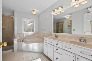 14606 Beverley Ln, Savage, MN 55378 - Photo 17