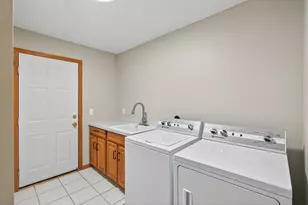 14606 Beverley Ln, Savage, MN 55378 - Photo 21