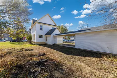 207 12th Avenue W, Menomonie, WI 54751 - Photo 5