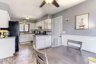 1355 Sycamore Street, River Falls, WI 54022 - Photo 9