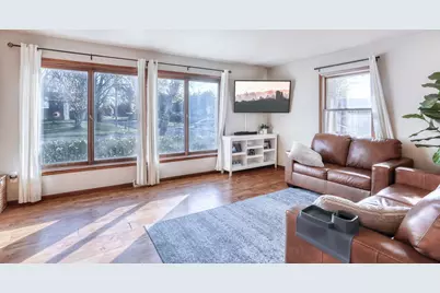 1355 Sycamore Street, River Falls, WI 54022 - Photo 5