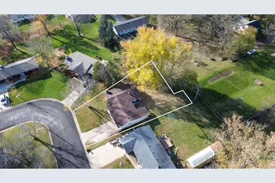 1355 Sycamore Street, River Falls, WI 54022 - Photo 3