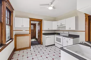1746 Laurel Ave, Saint Paul, MN 55104 - Photo 7